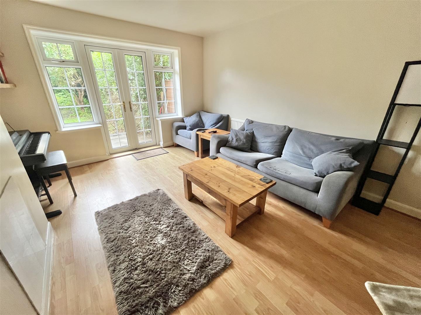 3 bed end of terrace house for sale in Yewtree Lane, Manchester  - Property Image 2