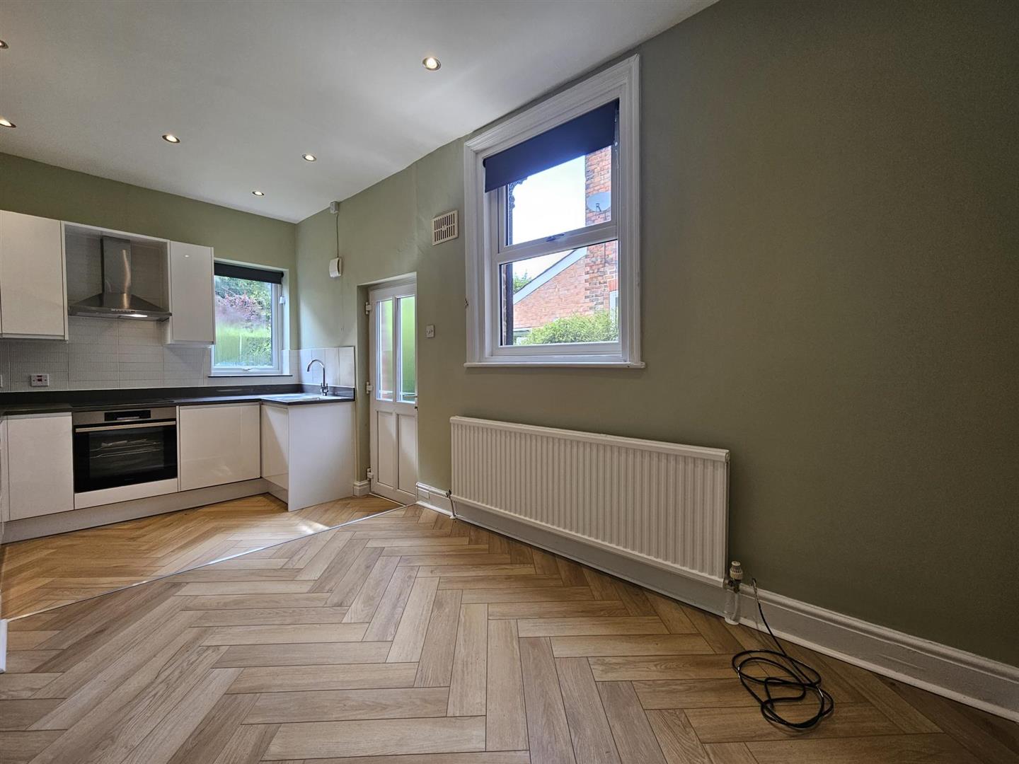 3 bed end of terrace house to rent in Cecil Road, Altrincham  - Property Image 9