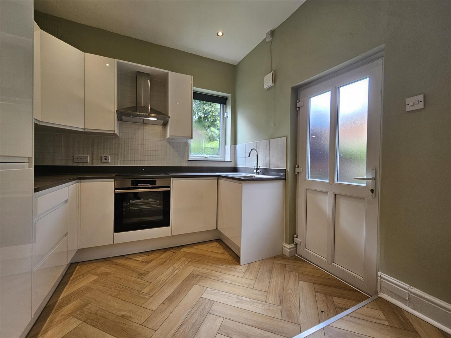 3 bed end of terrace house to rent in Cecil Road, Altrincham  - Property Image 11