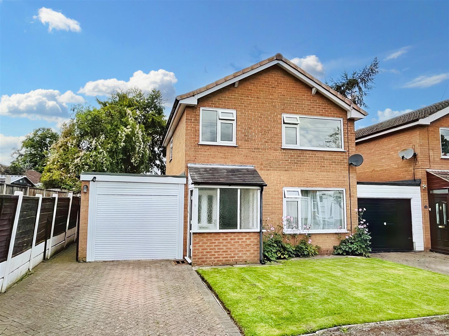 3 bed detached house for sale in Alstone Drive, Altrincham  - Property Image 1
