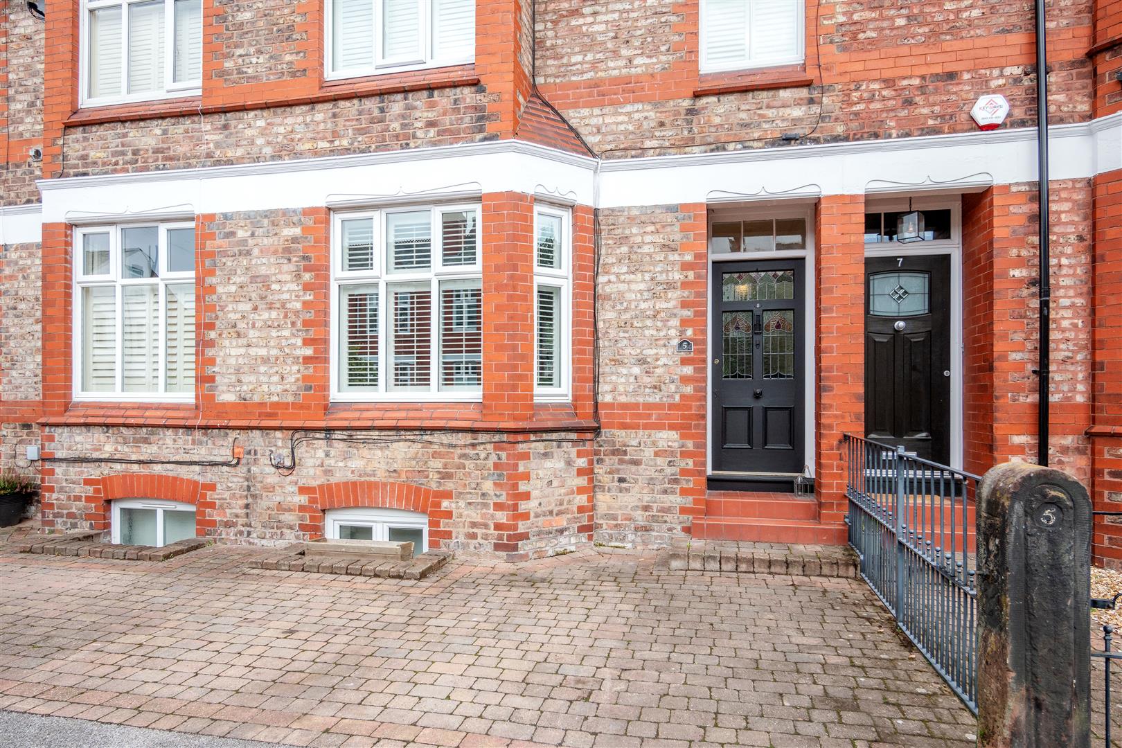 3 bed terraced house to rent in Westgate, Altrincham  - Property Image 5
