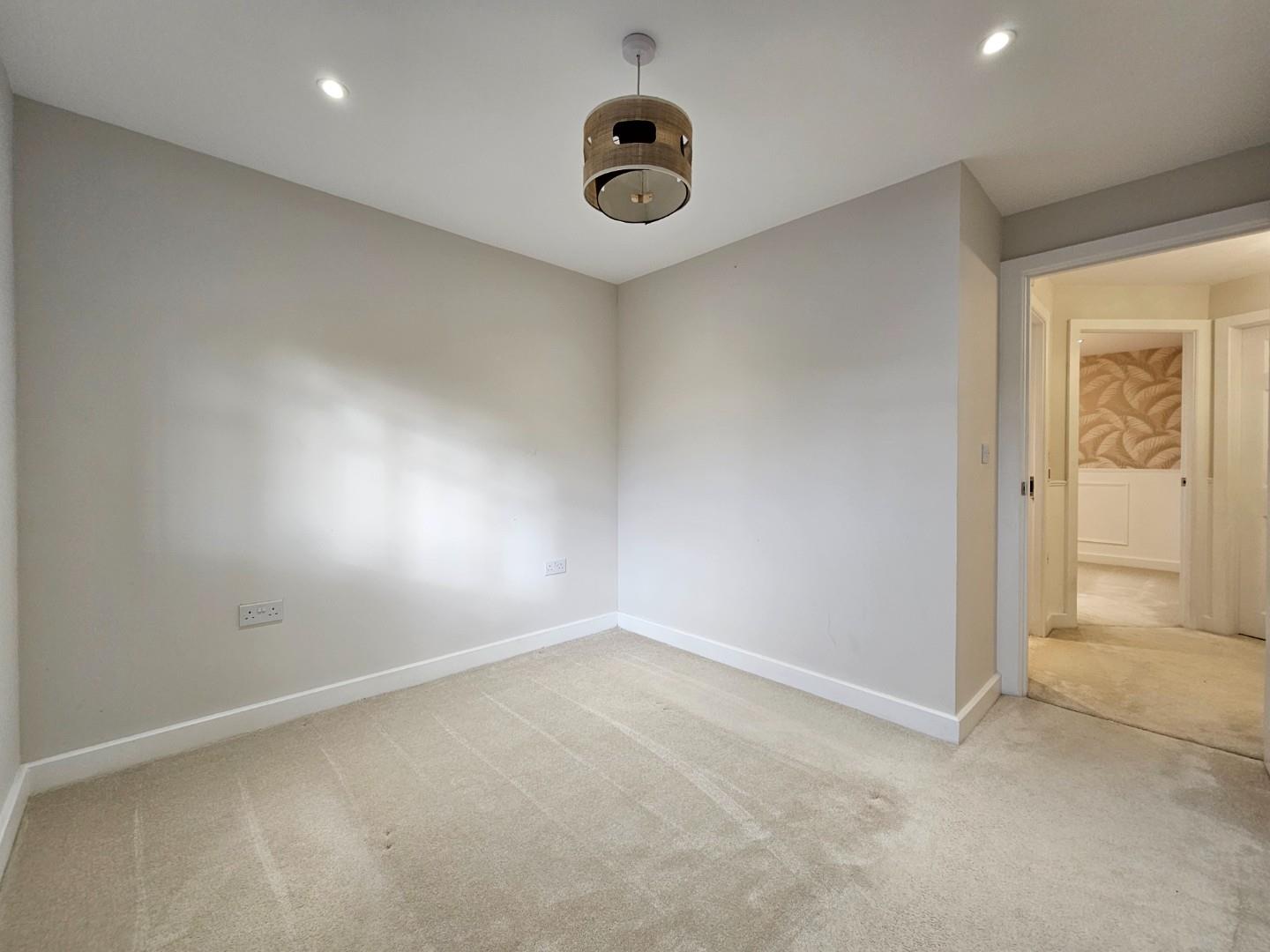 5 bed detached house to rent in Jubilee Way, Broadheath, Altrincham