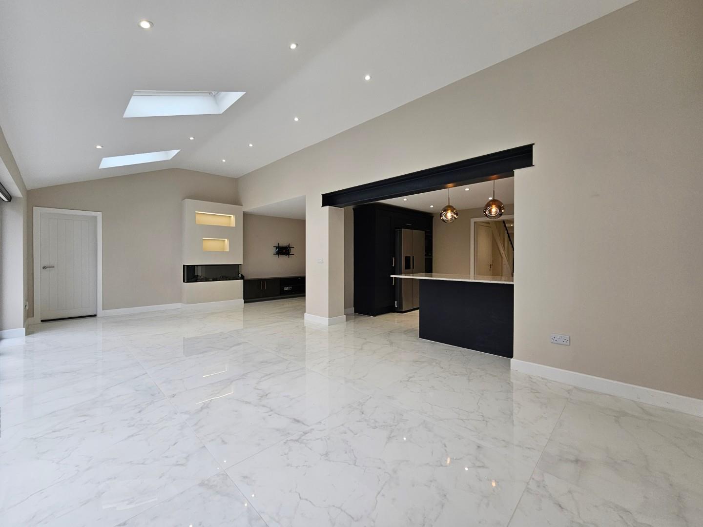 5 bed detached house to rent in Jubilee Way, Broadheath, Altrincham
