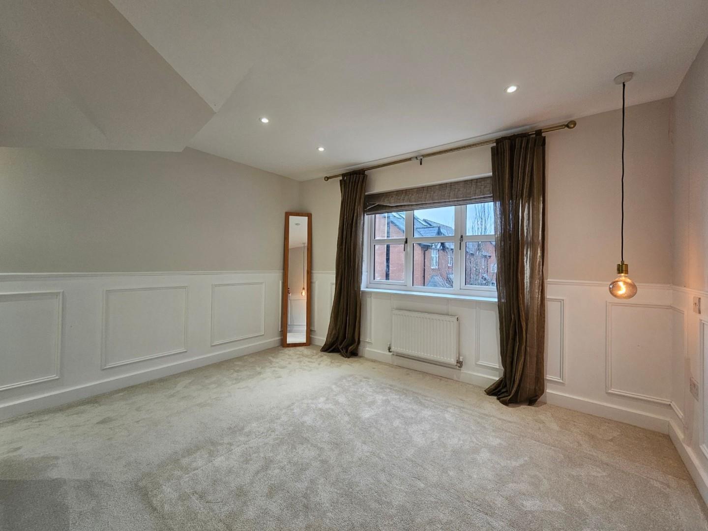 5 bed detached house to rent in Jubilee Way, Broadheath, Altrincham