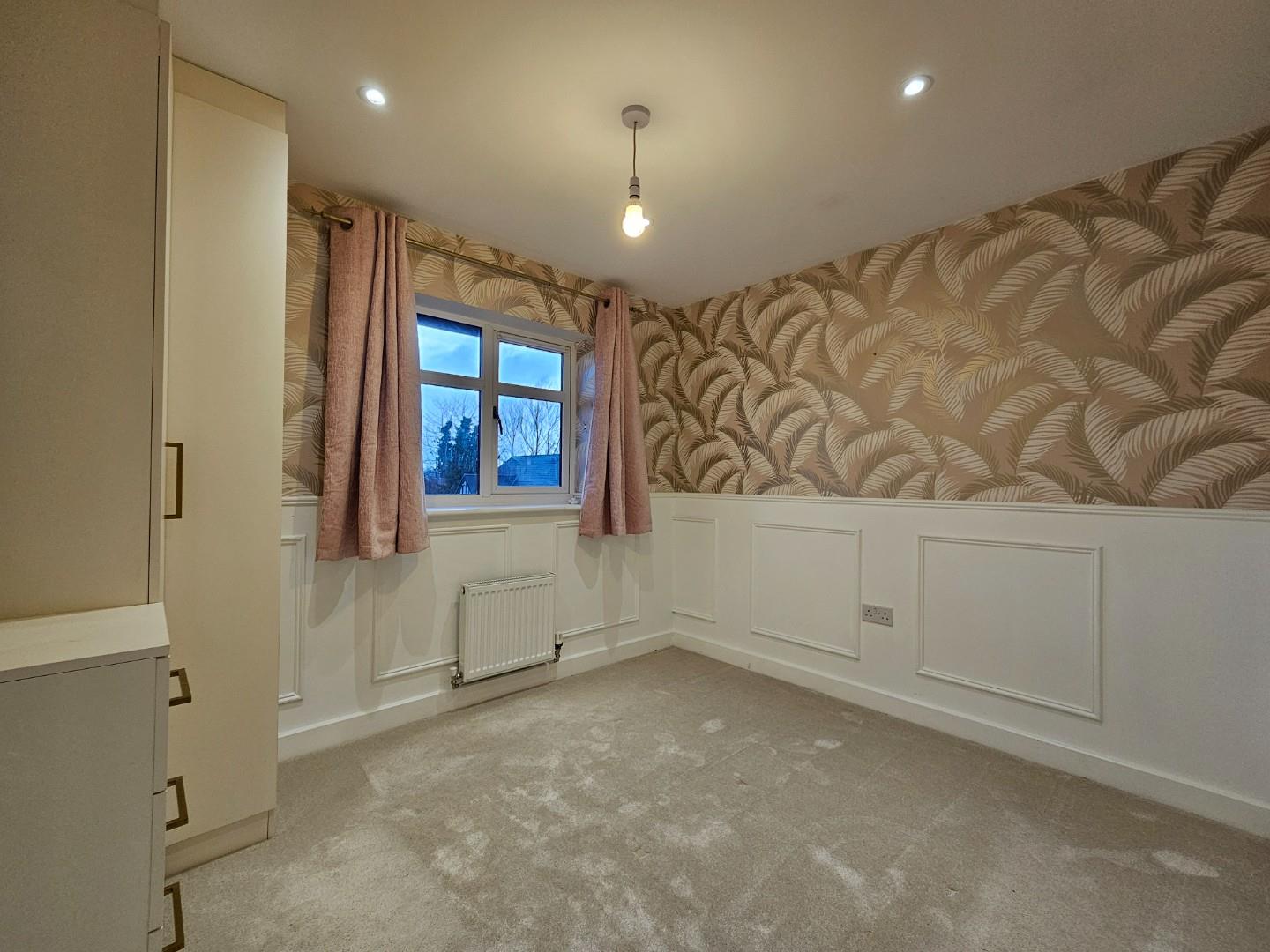 5 bed detached house to rent in Jubilee Way, Broadheath, Altrincham