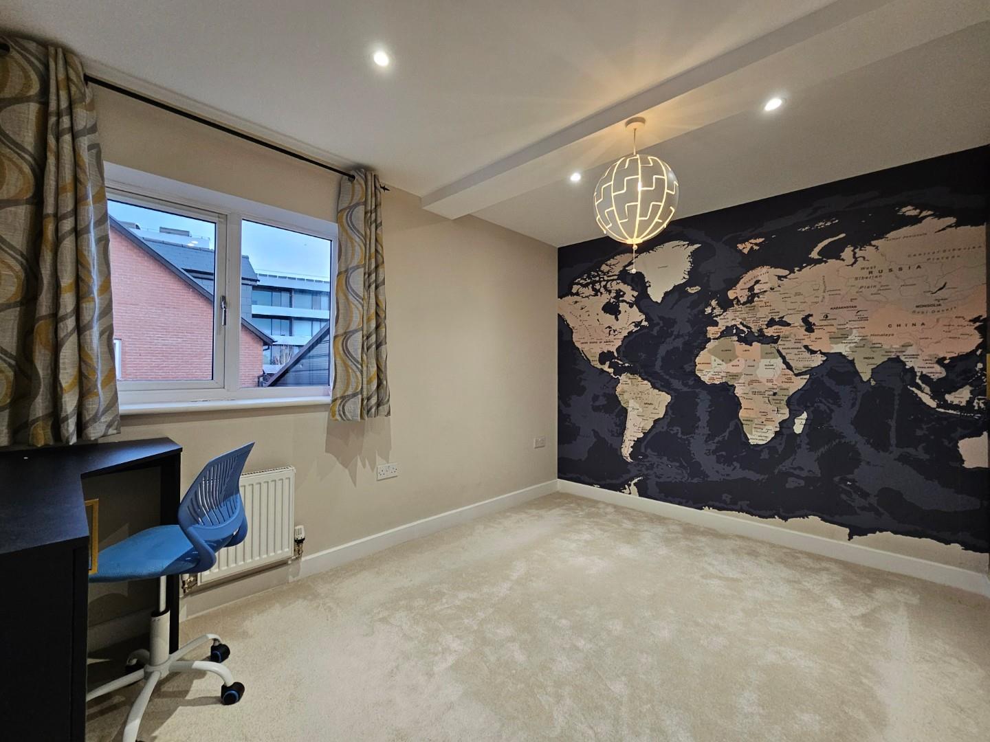 5 bed detached house to rent in Jubilee Way, Broadheath, Altrincham