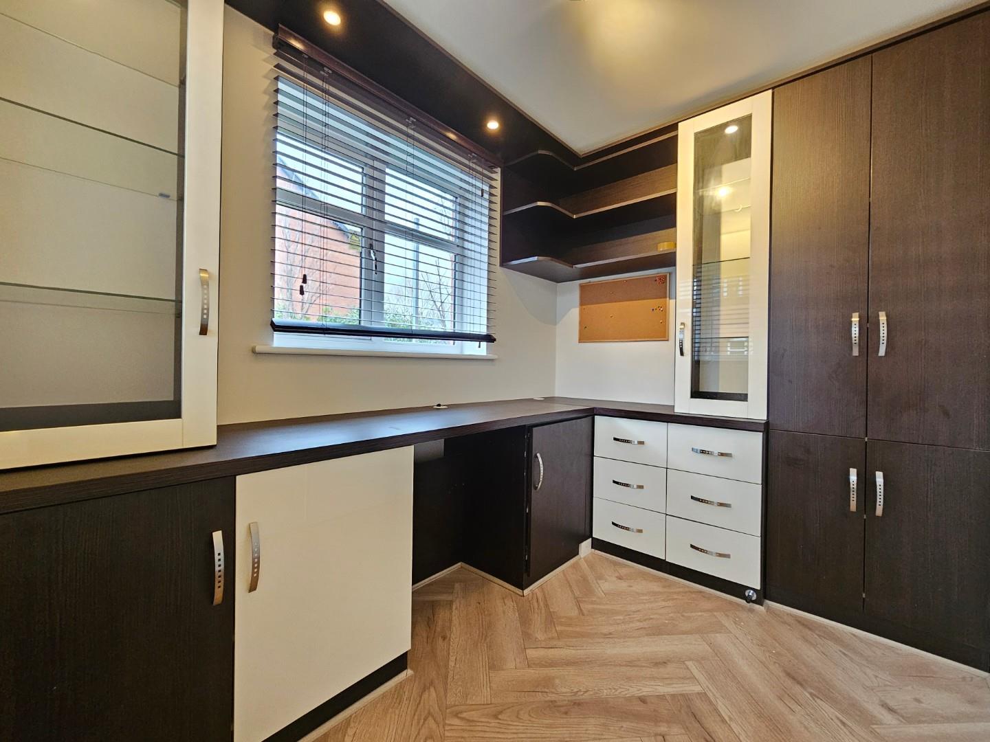 5 bed detached house to rent in Jubilee Way, Broadheath, Altrincham