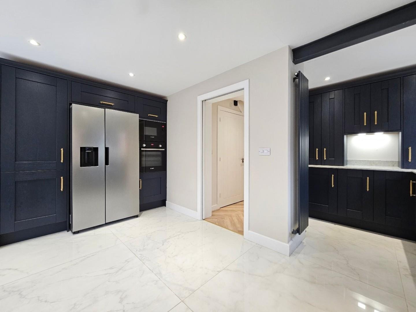 5 bed detached house to rent in Jubilee Way, Broadheath, Altrincham