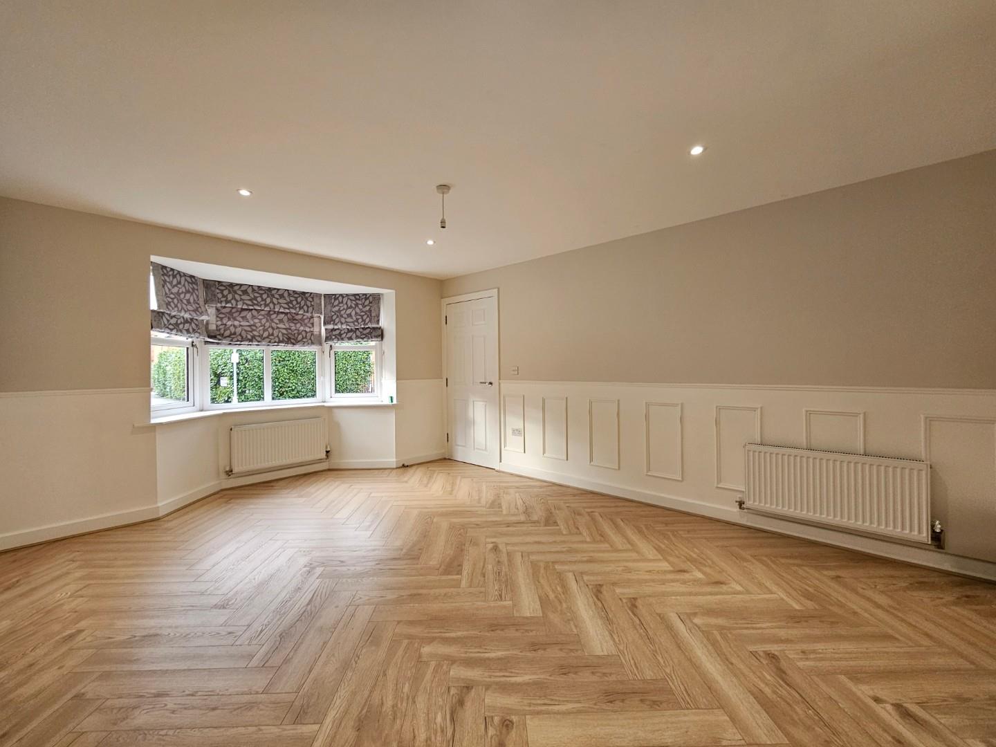 5 bed detached house to rent in Jubilee Way, Broadheath, Altrincham
