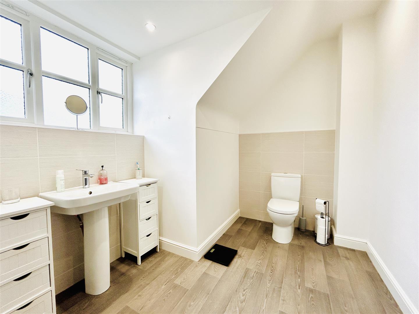 3 bed terraced house for sale in Juliana Way, Altrincham  - Property Image 20