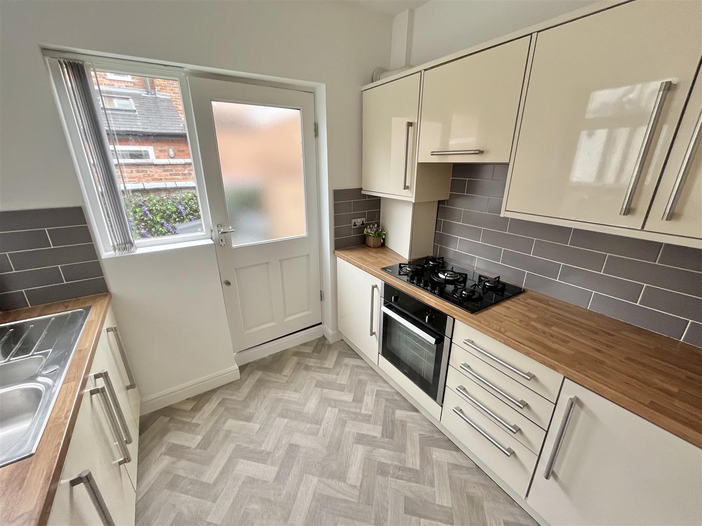 2 bed terraced house for sale in Palmer Street, Sale  - Property Image 3