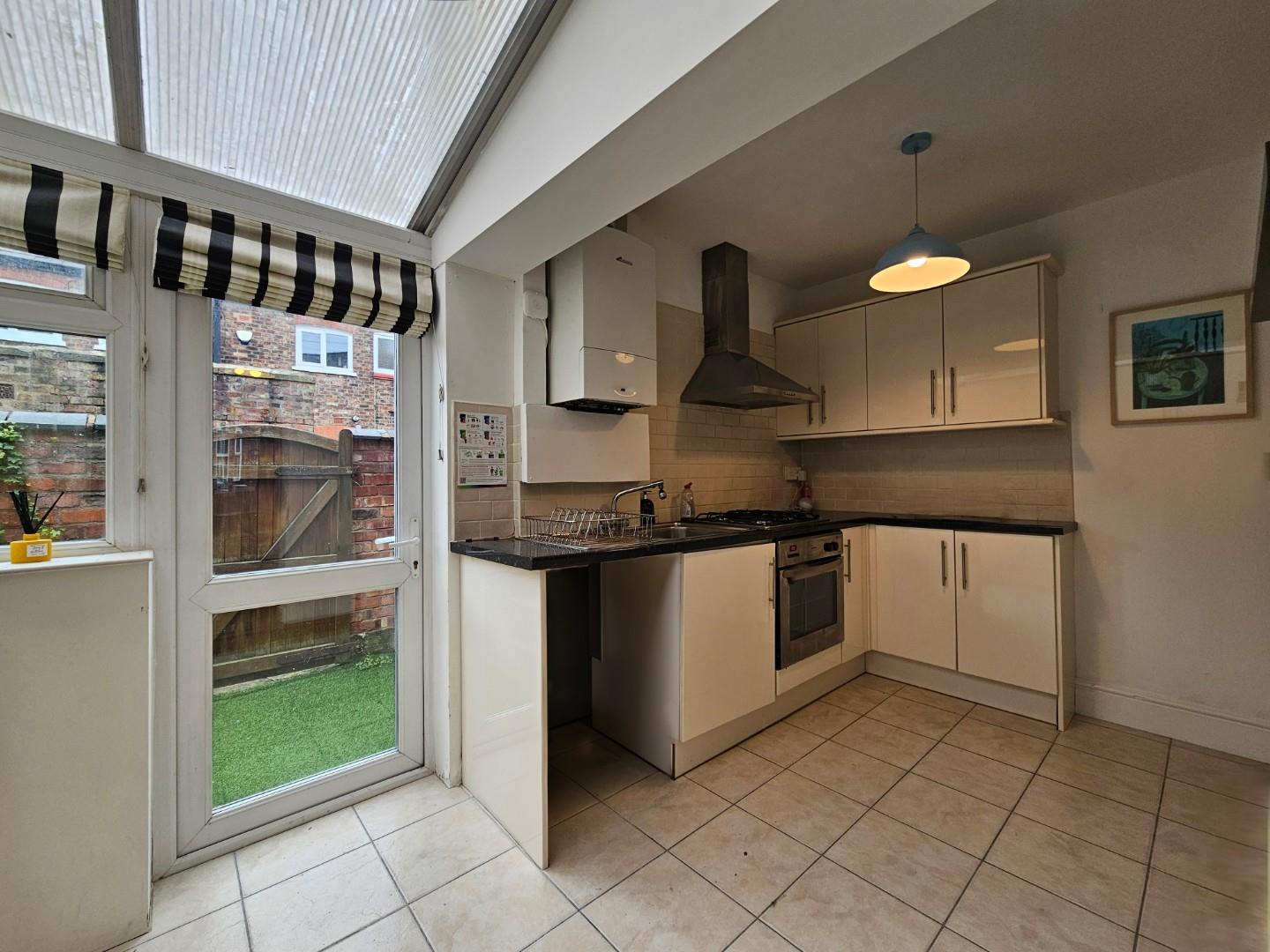 2 bed end of terrace house to rent in Bold Street, Altrincham  - Property Image 11