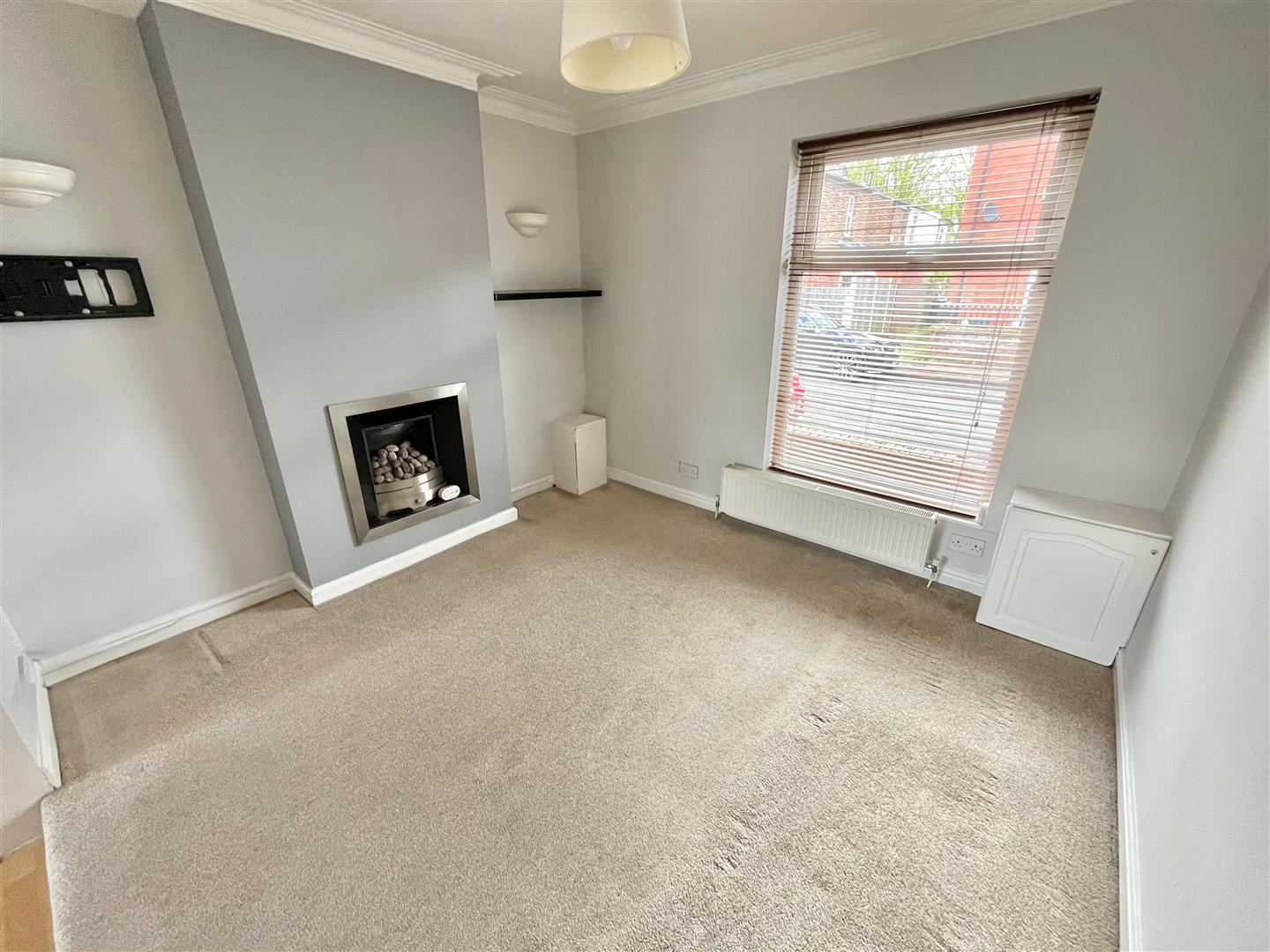 2 bed end of terrace house for sale in Palmer Street, Sale  - Property Image 3