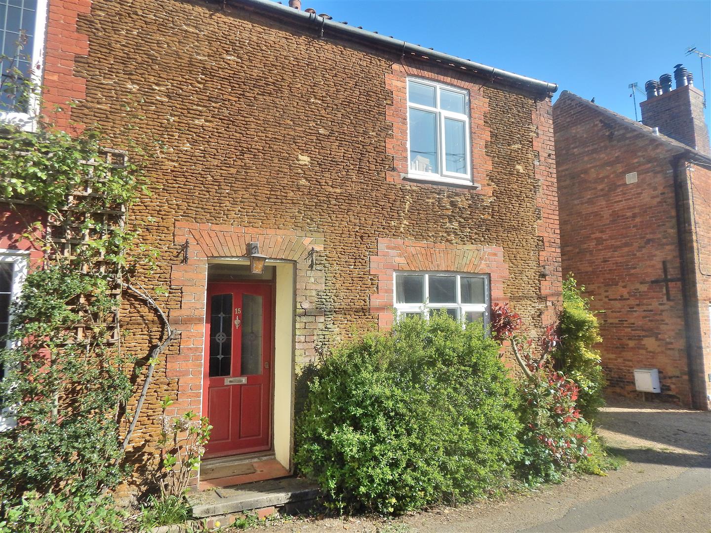 2 bed end of terrace house for sale in Hall Road, King's Lynn, PE31