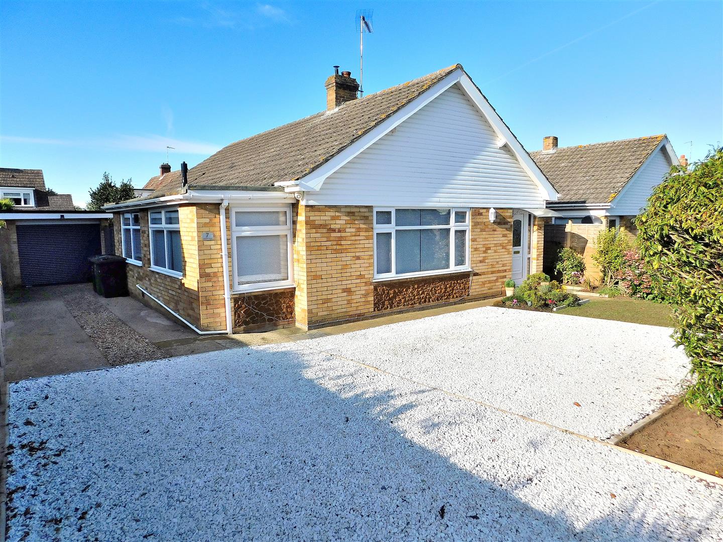 2 bed detached bungalow for sale in Onedin Close, King's Lynn, PE31