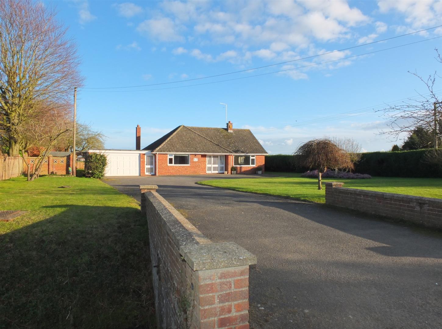 3 bed detached bungalow for sale in Station Road, Long Sutton Spalding, PE12