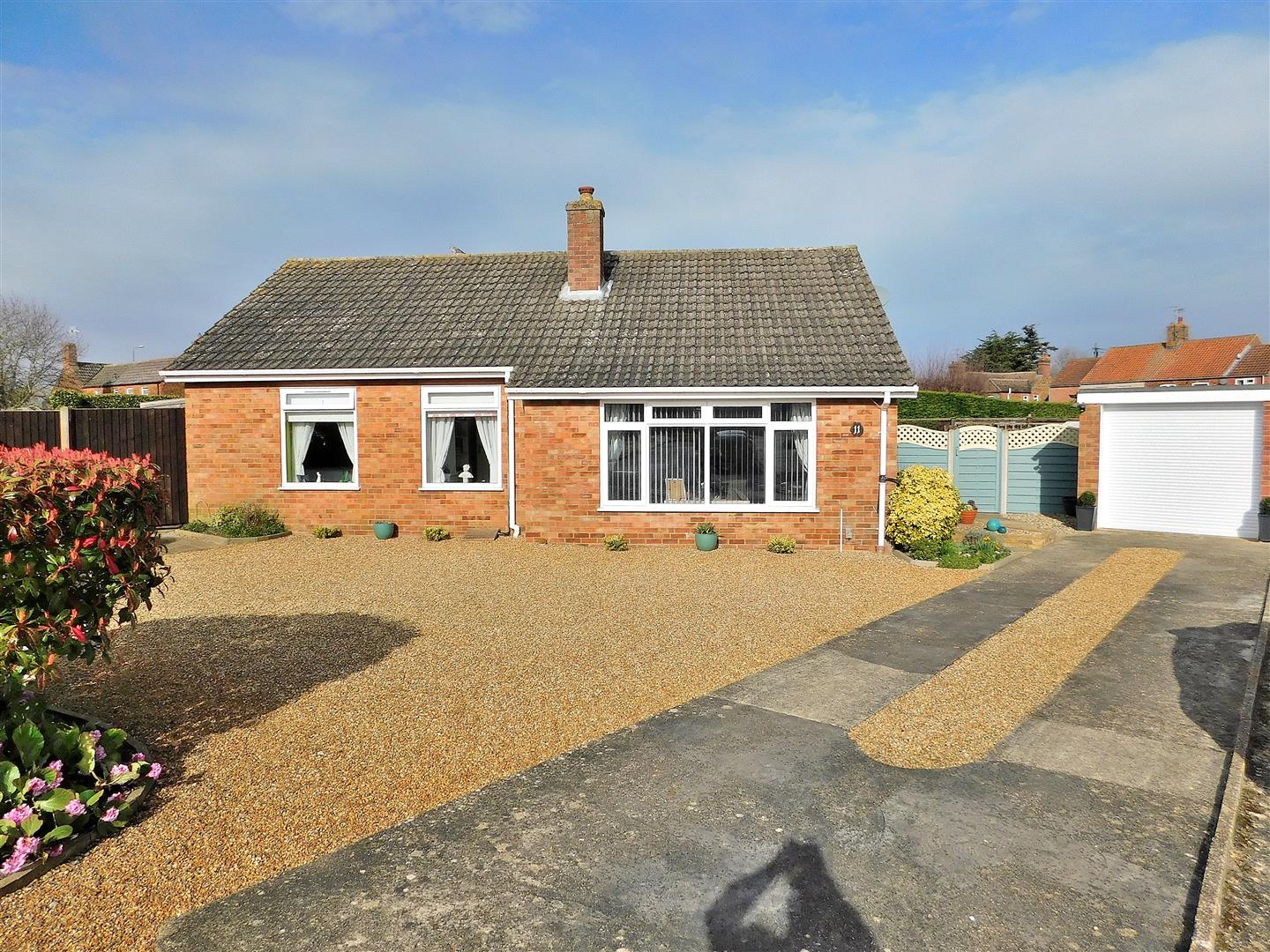 3 bed detached bungalow for sale in Clayton Close, King's Lynn, PE31