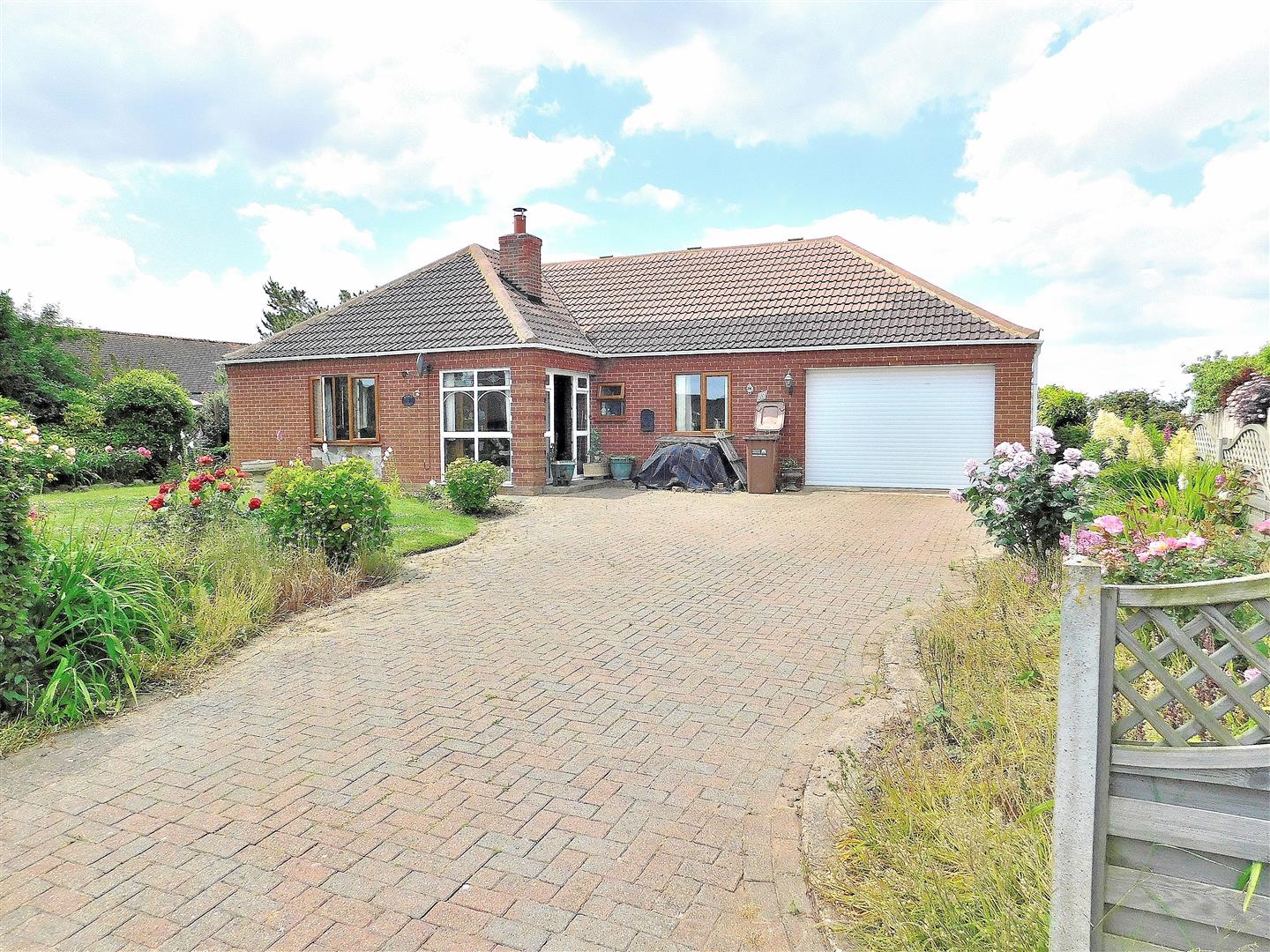 3 bed detached bungalow for sale in Eastgate Lane, King's Lynn, PE34