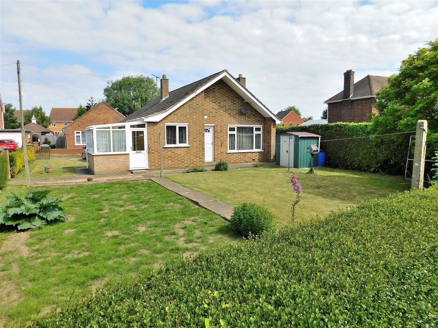 3 bed detached bungalow for sale in Spring Grove, King's Lynn, PE34