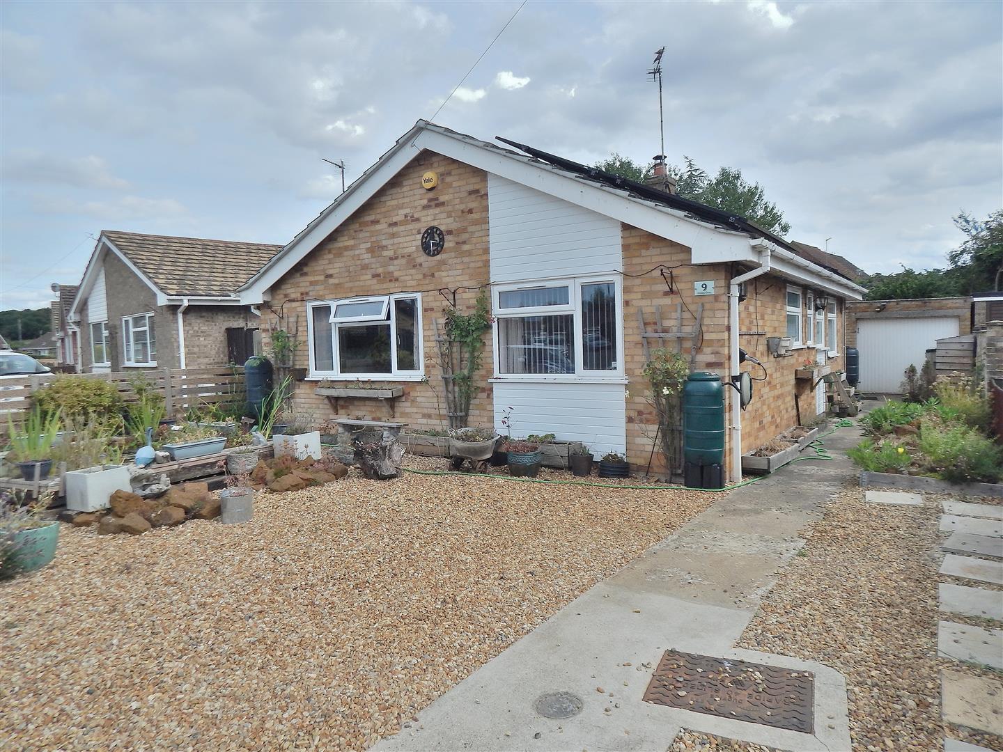 2 bed detached bungalow for sale in Windsor Drive, King's Lynn, PE31