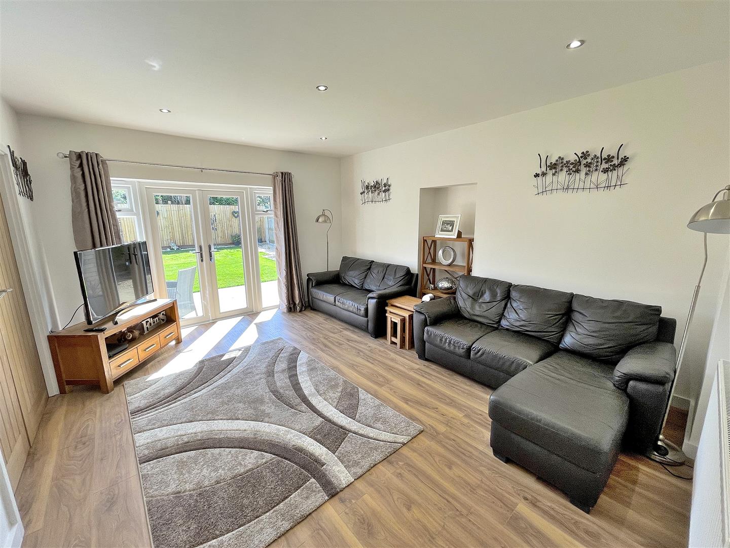 3 bed detached bungalow for sale in Neville Road, King's Lynn  - Property Image 9