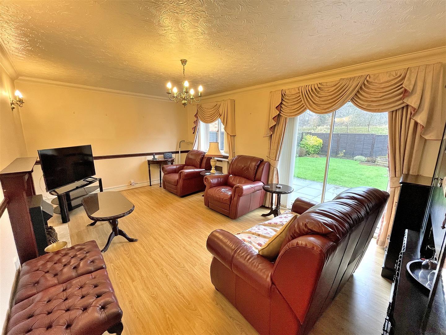 3 bed detached bungalow for sale in Philip Nurse Road, King's Lynn  - Property Image 2