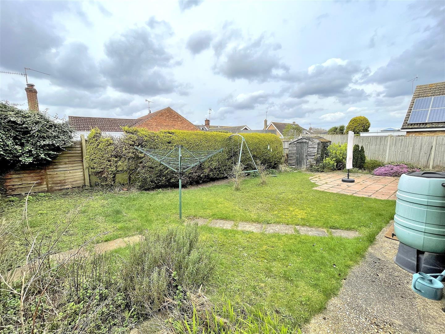 3 bed detached bungalow for sale in Valley Rise, King's Lynn  - Property Image 14