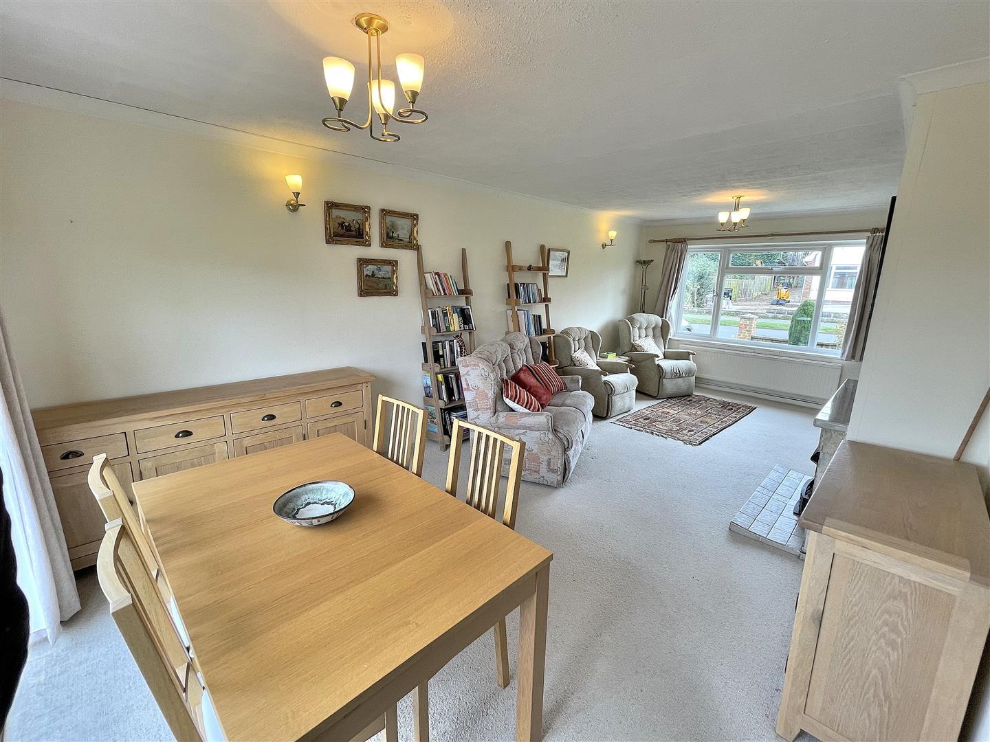 3 bed detached bungalow for sale in Valley Rise, King's Lynn  - Property Image 4