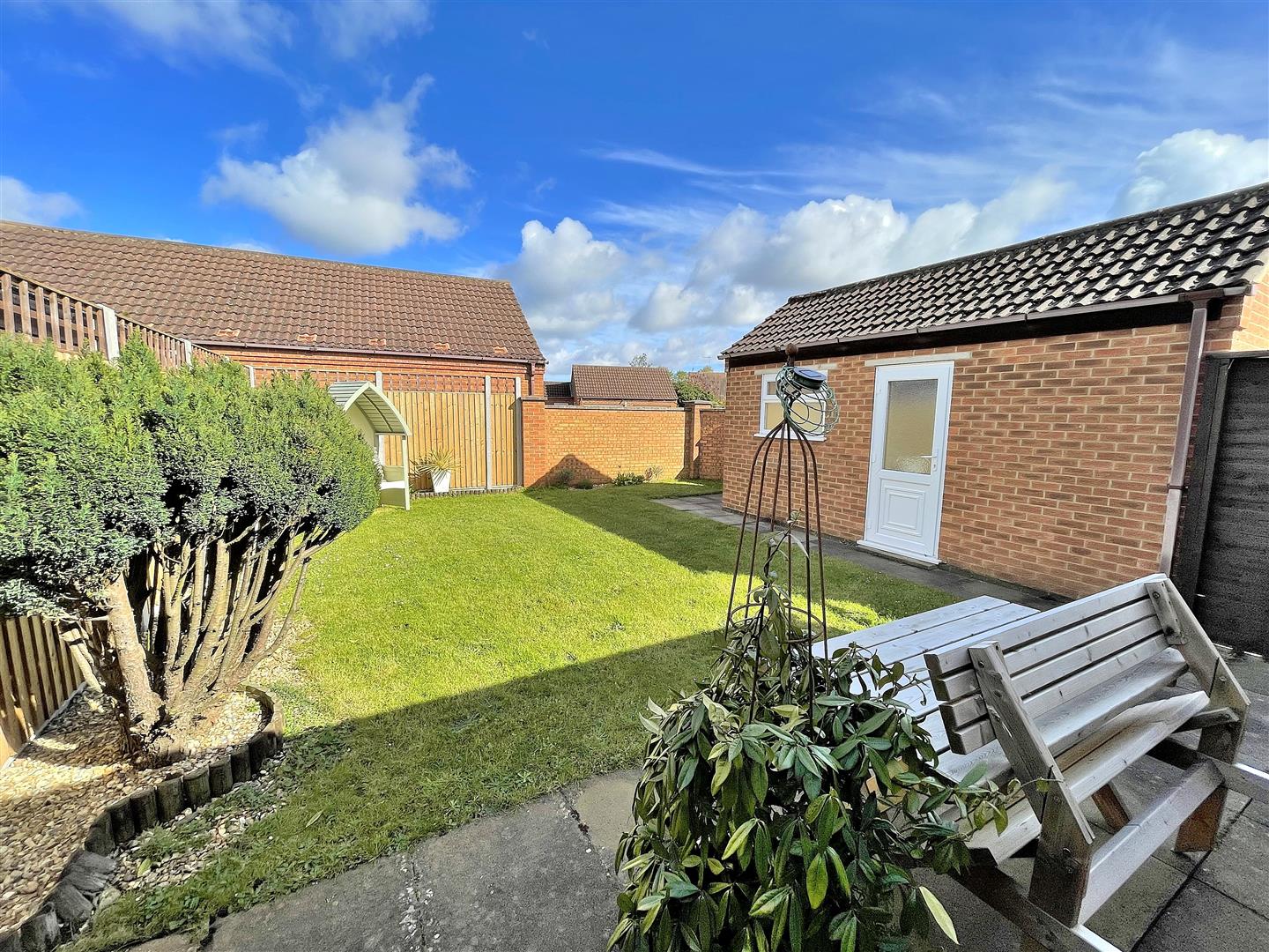 2 bed semi-detached bungalow for sale in Philip Nurse Road, King's Lynn  - Property Image 11