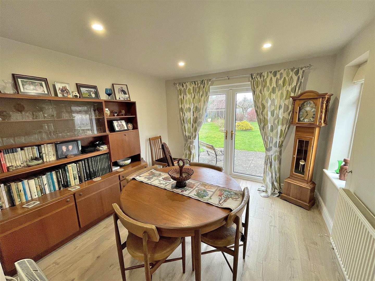 2 bed detached bungalow for sale in Centre Vale, King's Lynn  - Property Image 6