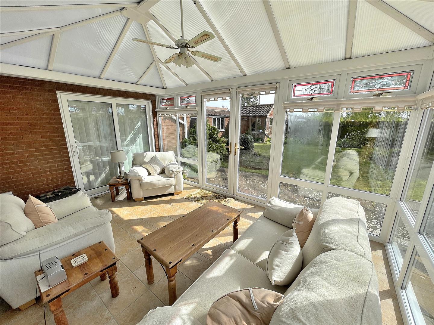 4 bed detached bungalow for sale in Beach Road, King's Lynn  - Property Image 7
