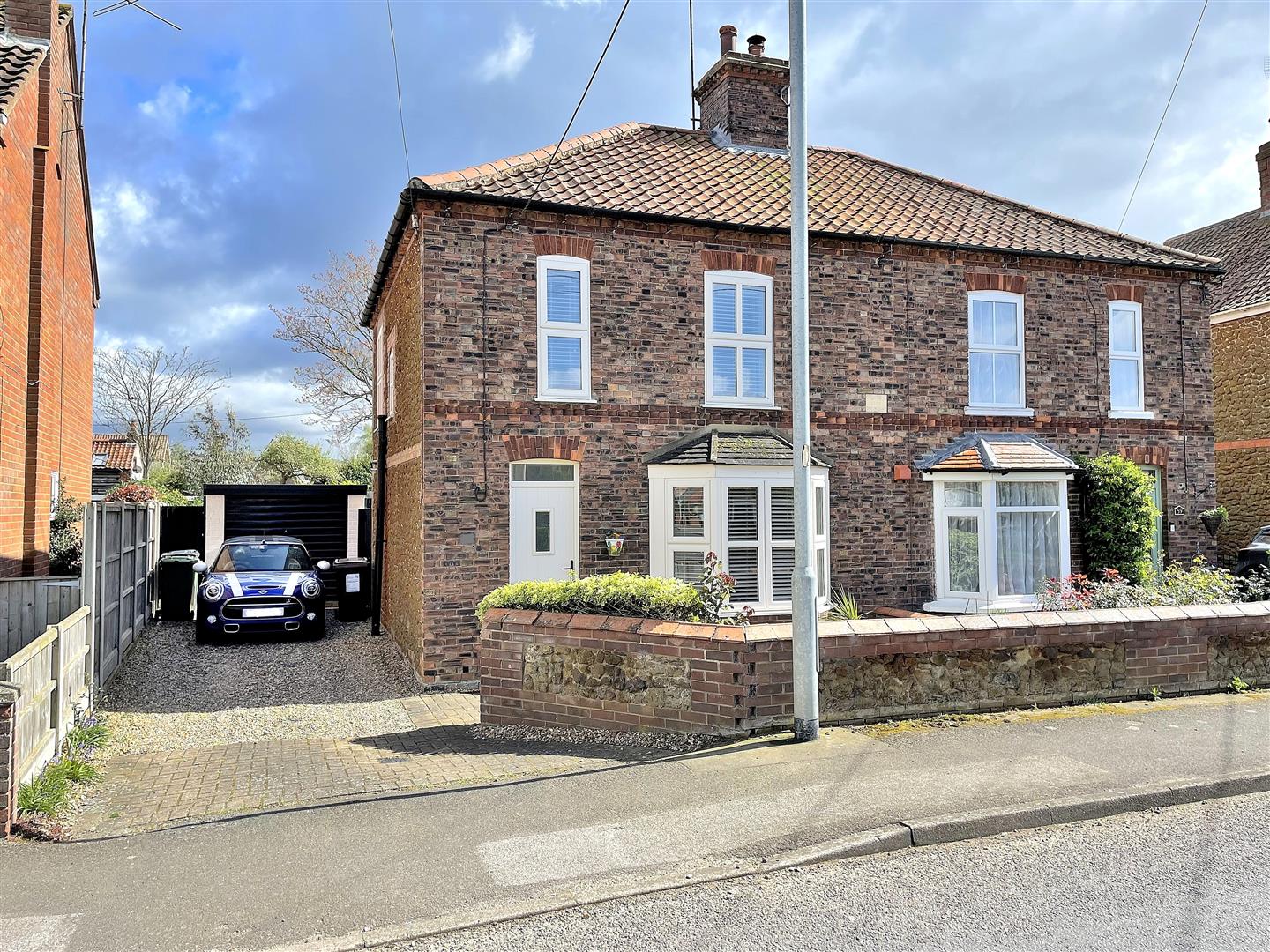 2 bed semi-detached house for sale in Lynn Road, King's Lynn - Property Image 1
