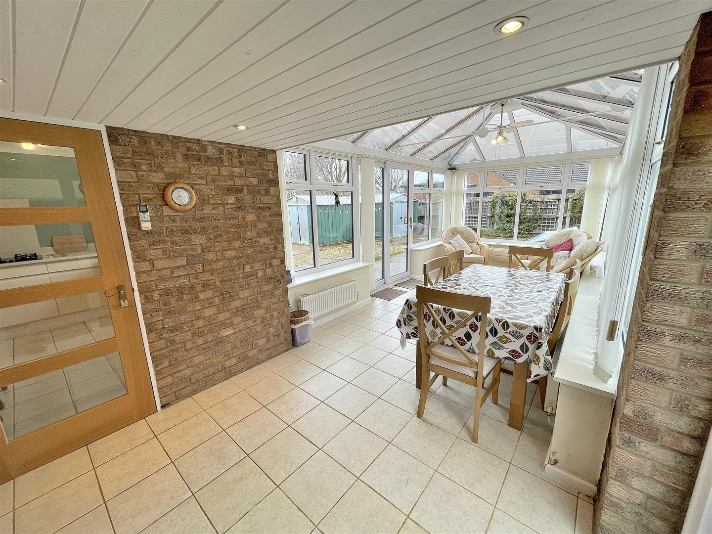 3 bed detached bungalow for sale in Princess Drive, Hunstanton  - Property Image 4