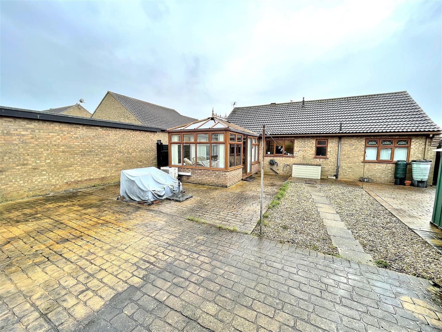 3 bed detached bungalow for sale in Princess Drive, Hunstanton  - Property Image 12