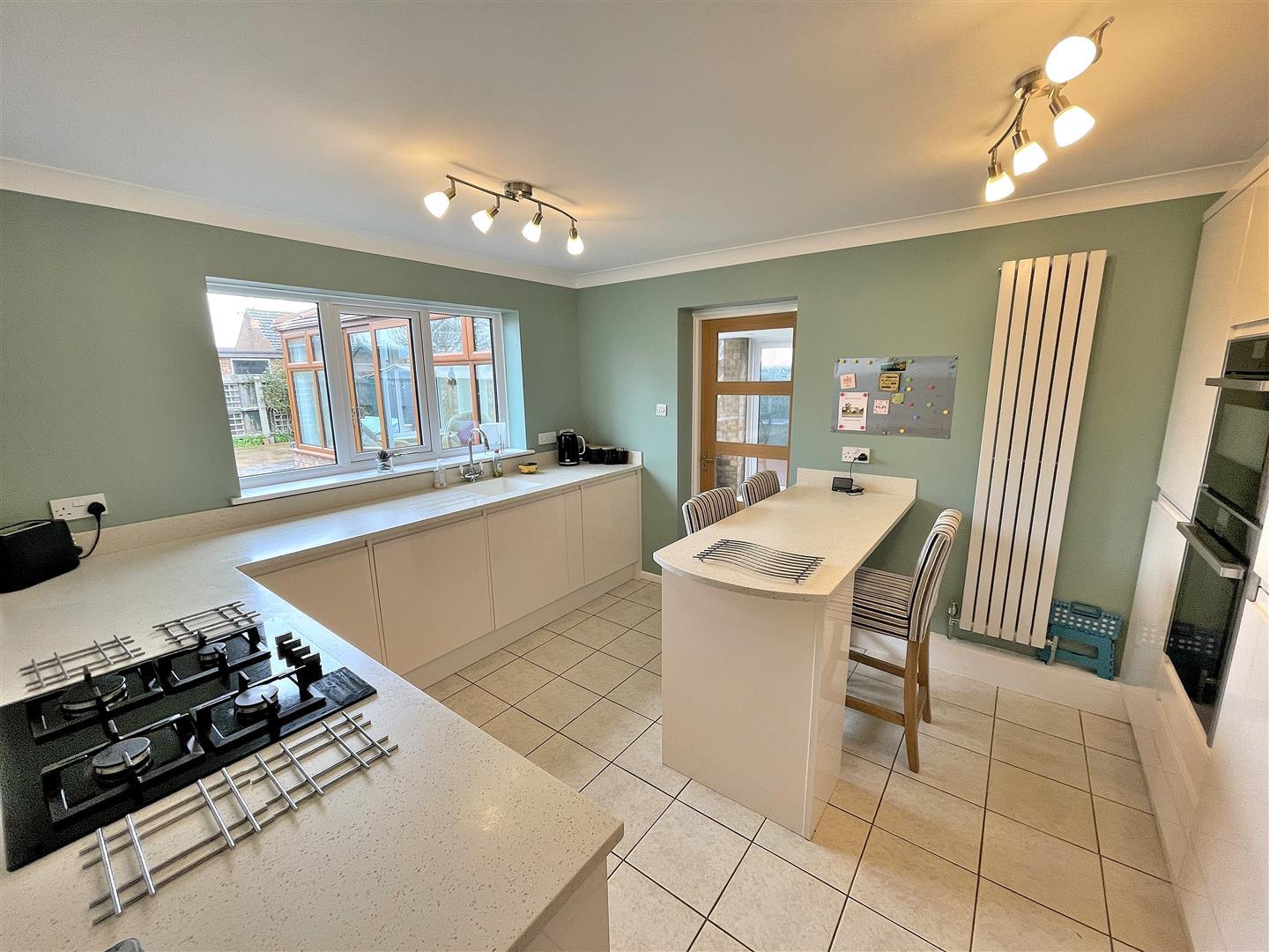 3 bed detached bungalow for sale in Princess Drive, Hunstanton  - Property Image 3