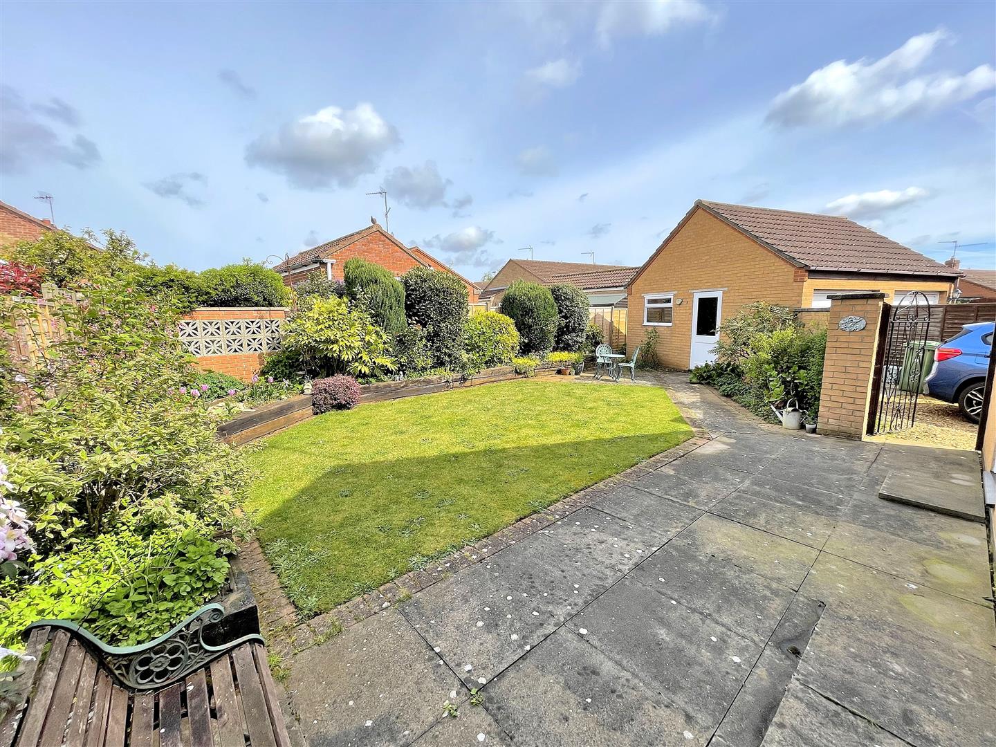 2 bed detached bungalow for sale in Shouldham Close, King's Lynn  - Property Image 2
