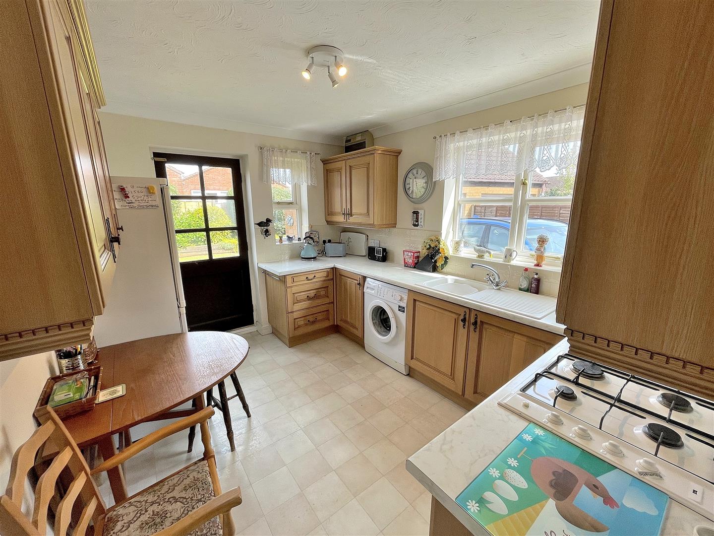 2 bed detached bungalow for sale in Shouldham Close, King's Lynn  - Property Image 5