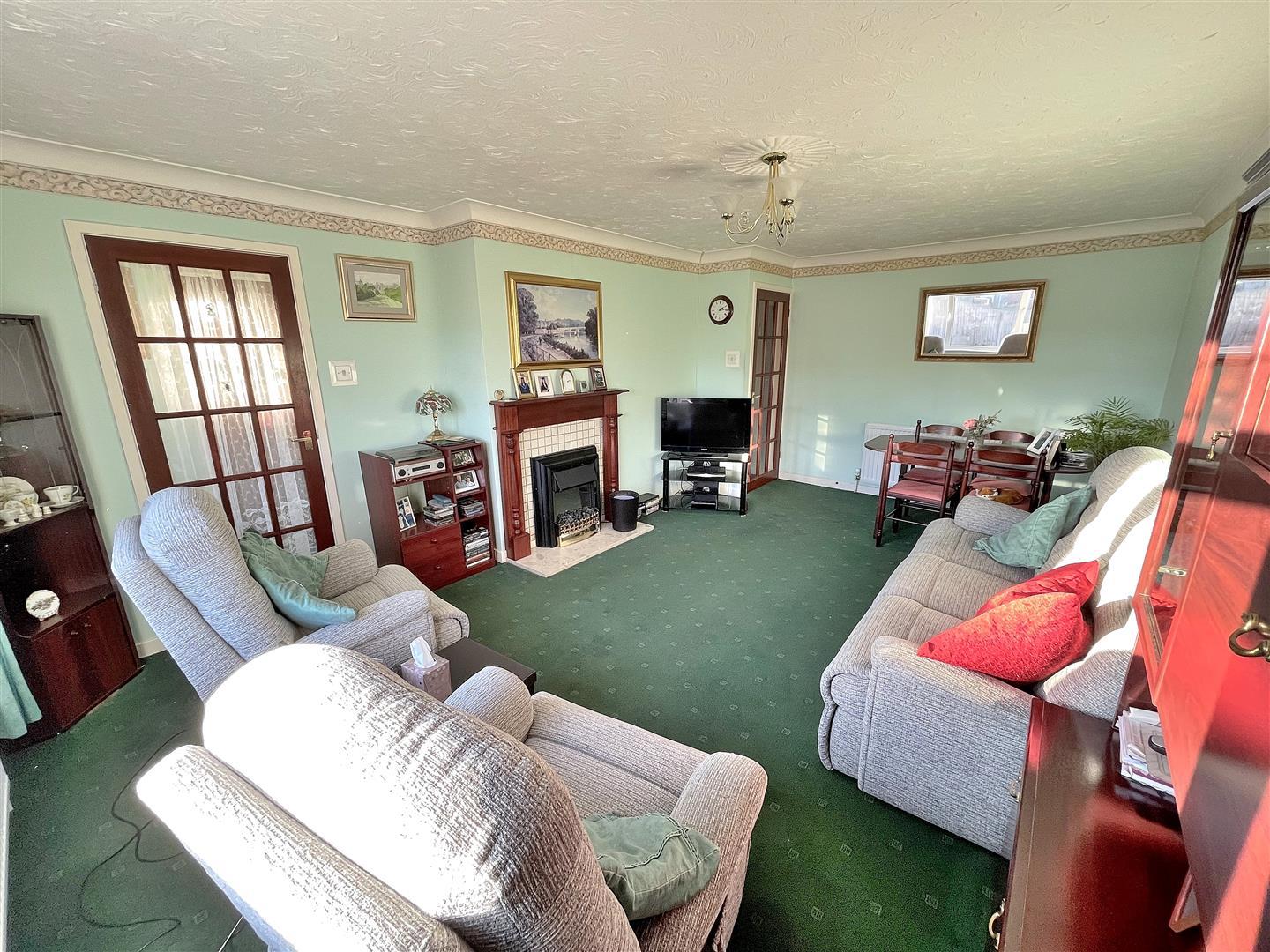 2 bed semi-detached bungalow for sale in Crisp Close, King's Lynn  - Property Image 3