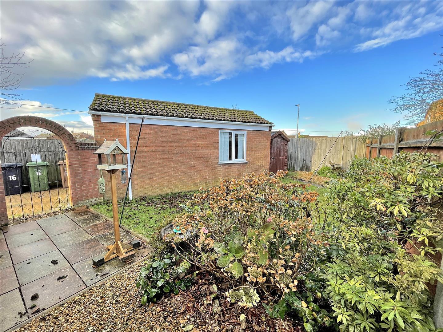 2 bed semi-detached bungalow for sale in Crisp Close, King's Lynn  - Property Image 12