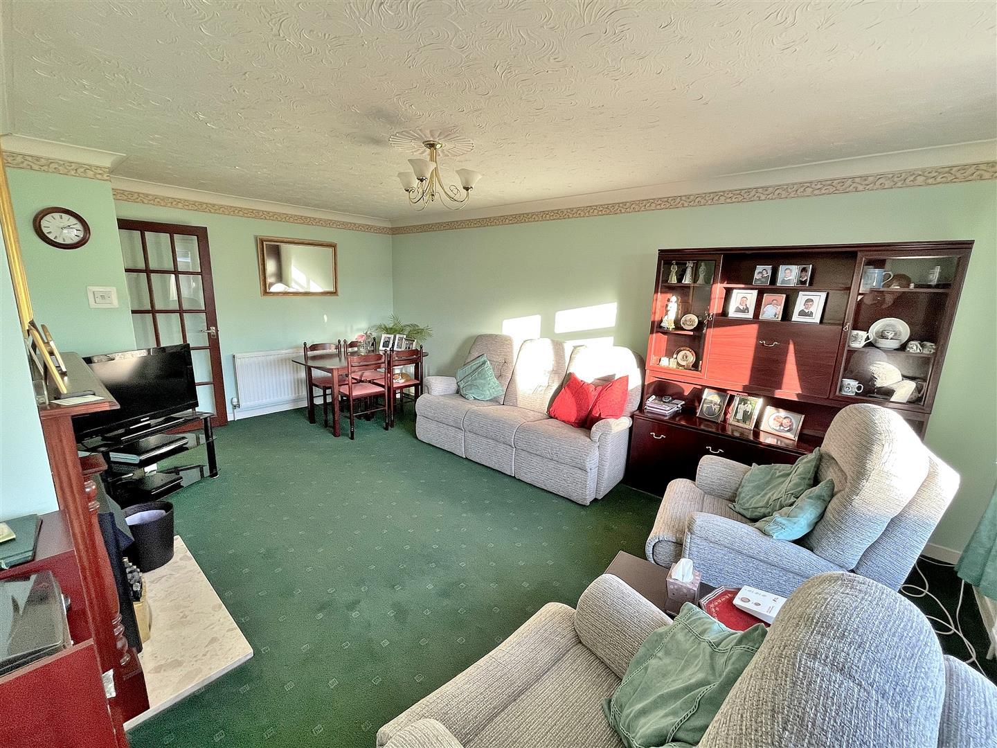 2 bed semi-detached bungalow for sale in Crisp Close, King's Lynn  - Property Image 4