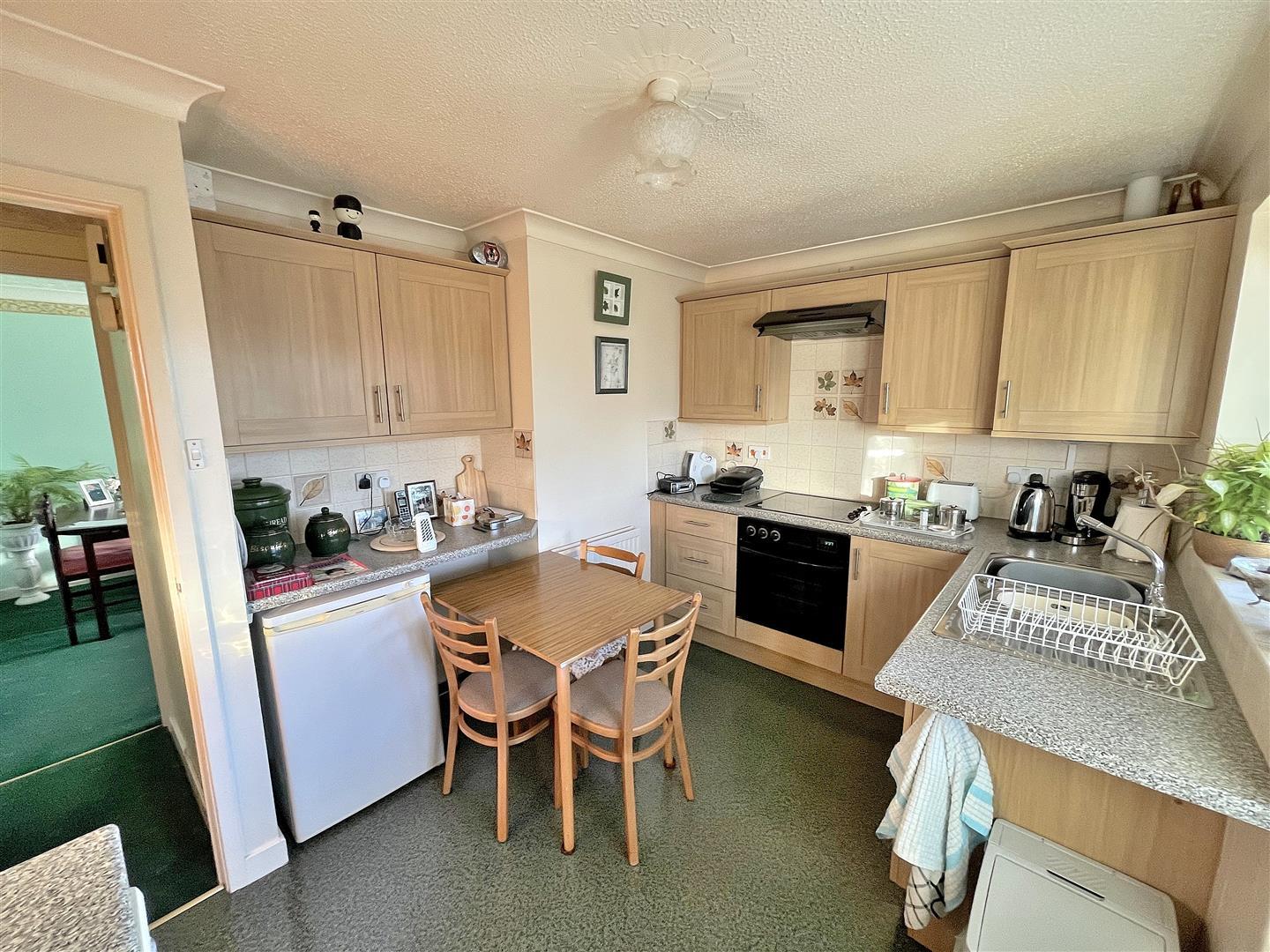 2 bed semi-detached bungalow for sale in Crisp Close, King's Lynn  - Property Image 6