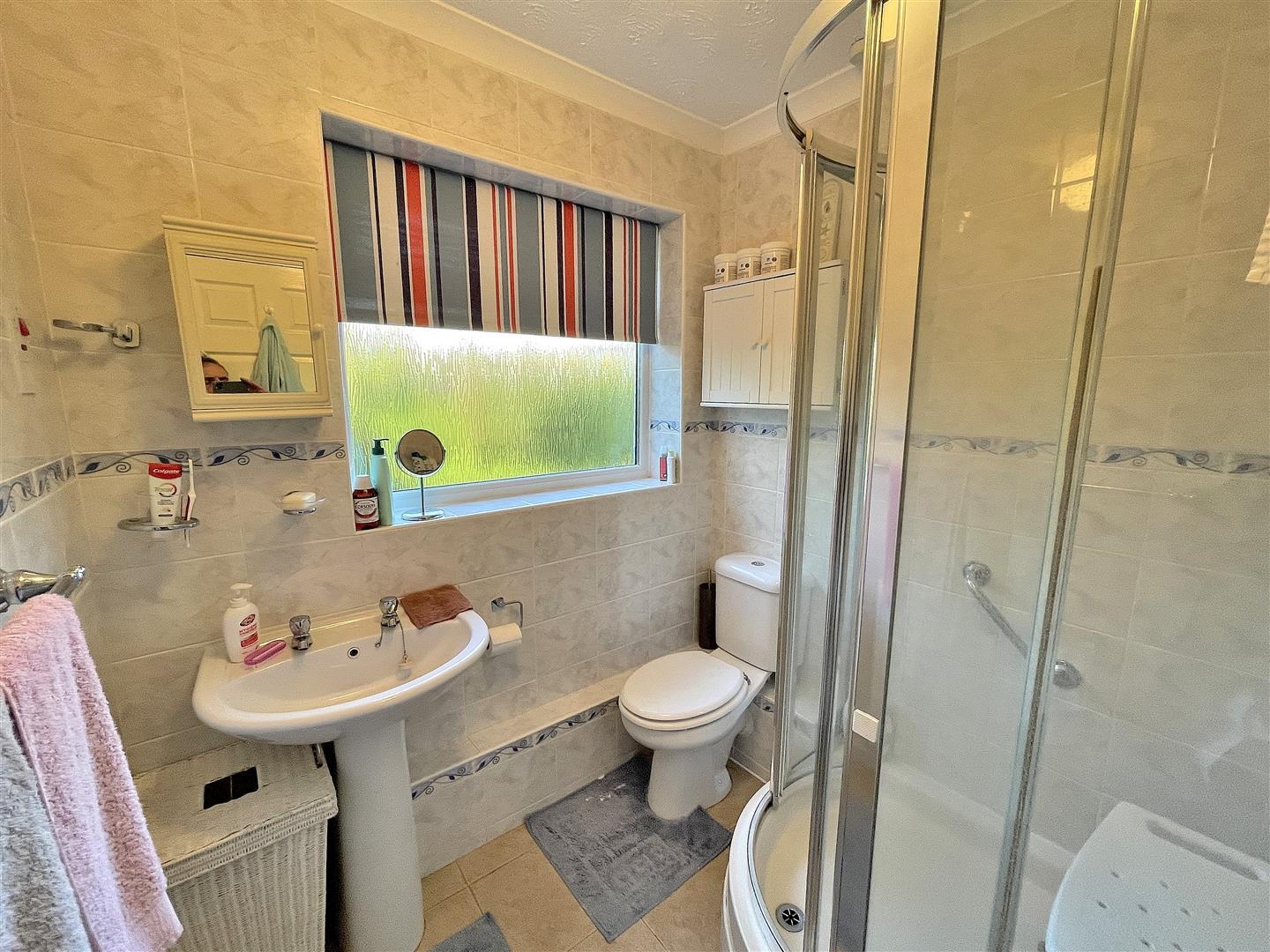 2 bed detached bungalow for sale in Crest Road, King's Lynn  - Property Image 8