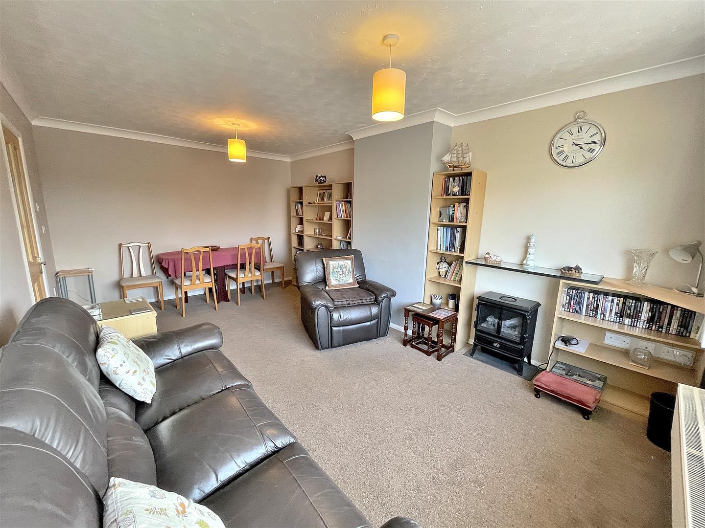 2 bed semi-detached bungalow for sale in Prince Charles Close, King's Lynn  - Property Image 3