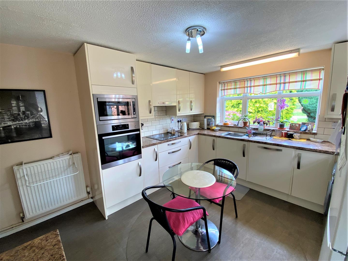 3 bed detached bungalow for sale in Station Road, King's Lynn  - Property Image 6