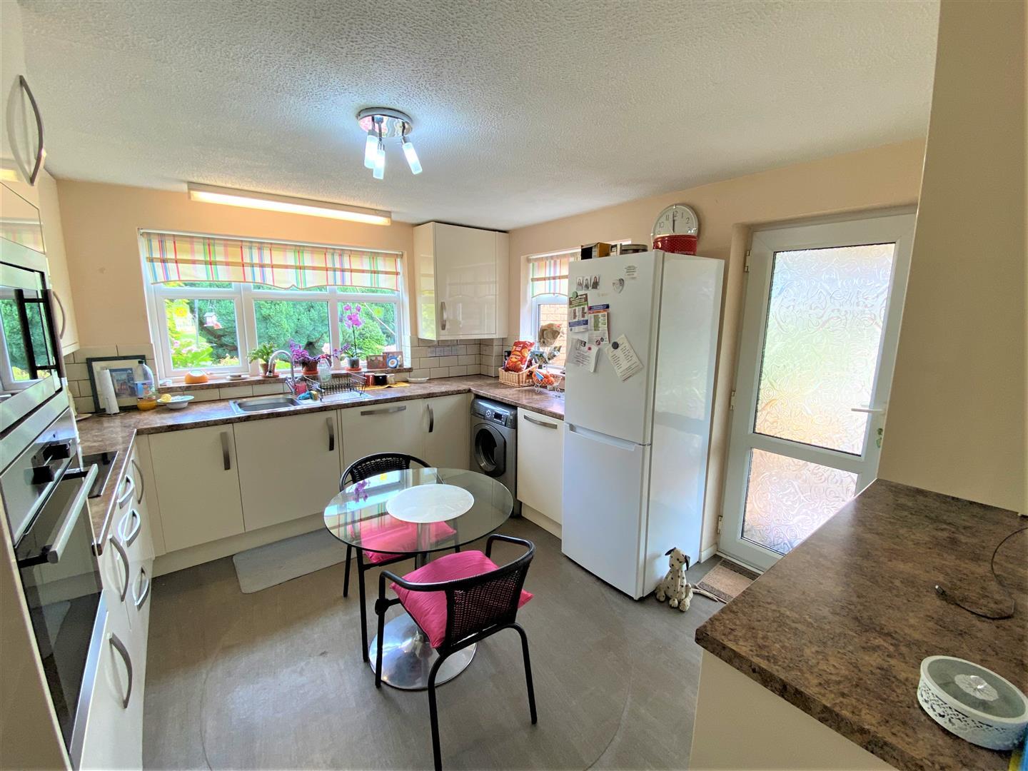 3 bed detached bungalow for sale in Station Road, King's Lynn  - Property Image 5