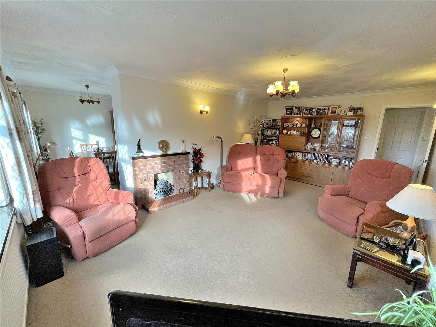 3 bed detached bungalow for sale in Broadlands Close, King's Lynn  - Property Image 4