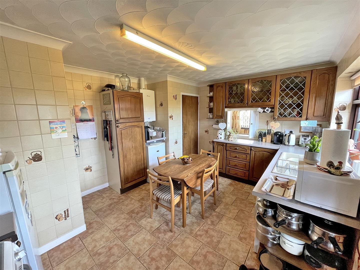 3 bed detached bungalow for sale in Broadlands Close, King's Lynn  - Property Image 7