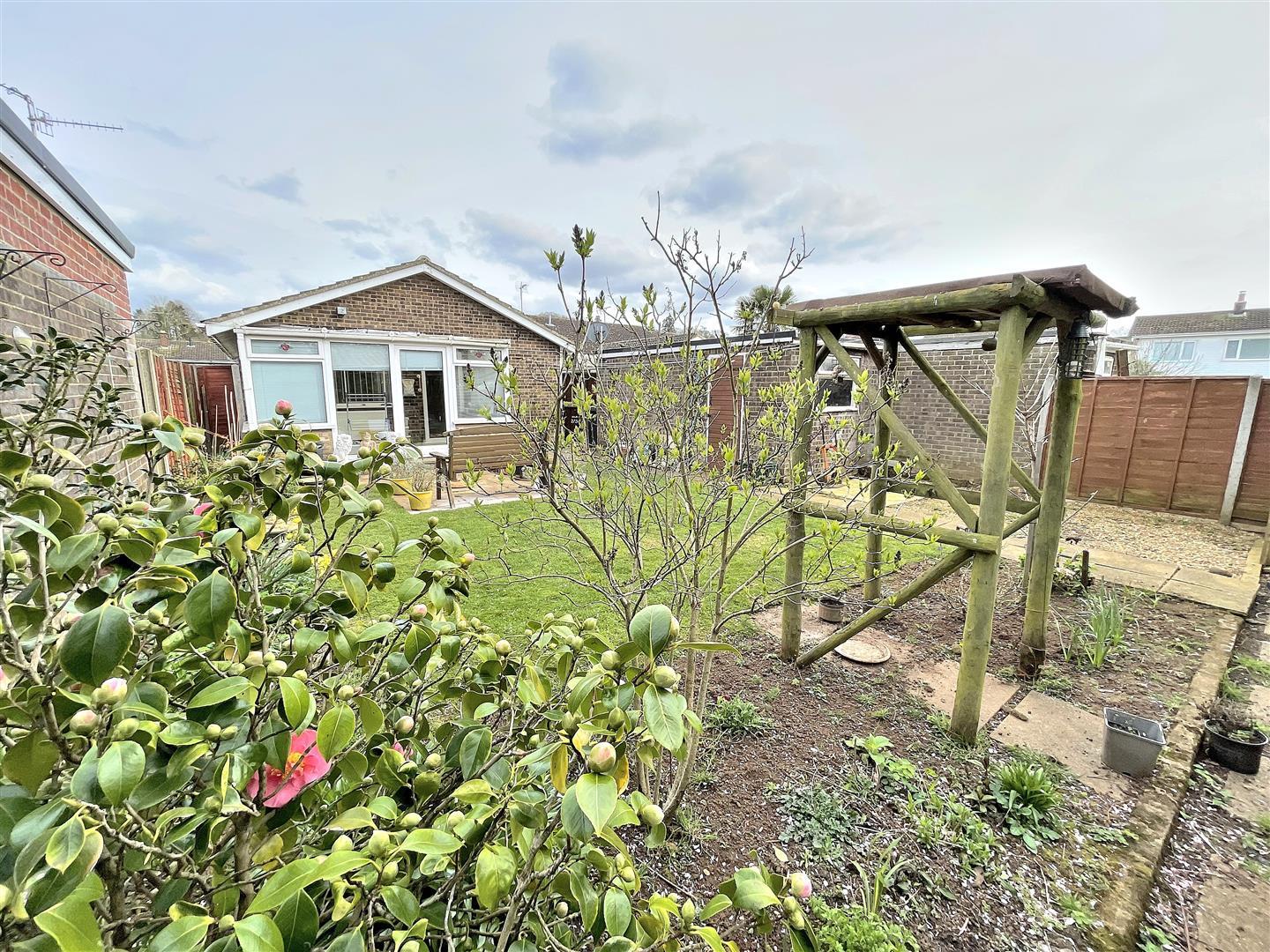 2 bed detached bungalow for sale in Grovelands, King's Lynn  - Property Image 14