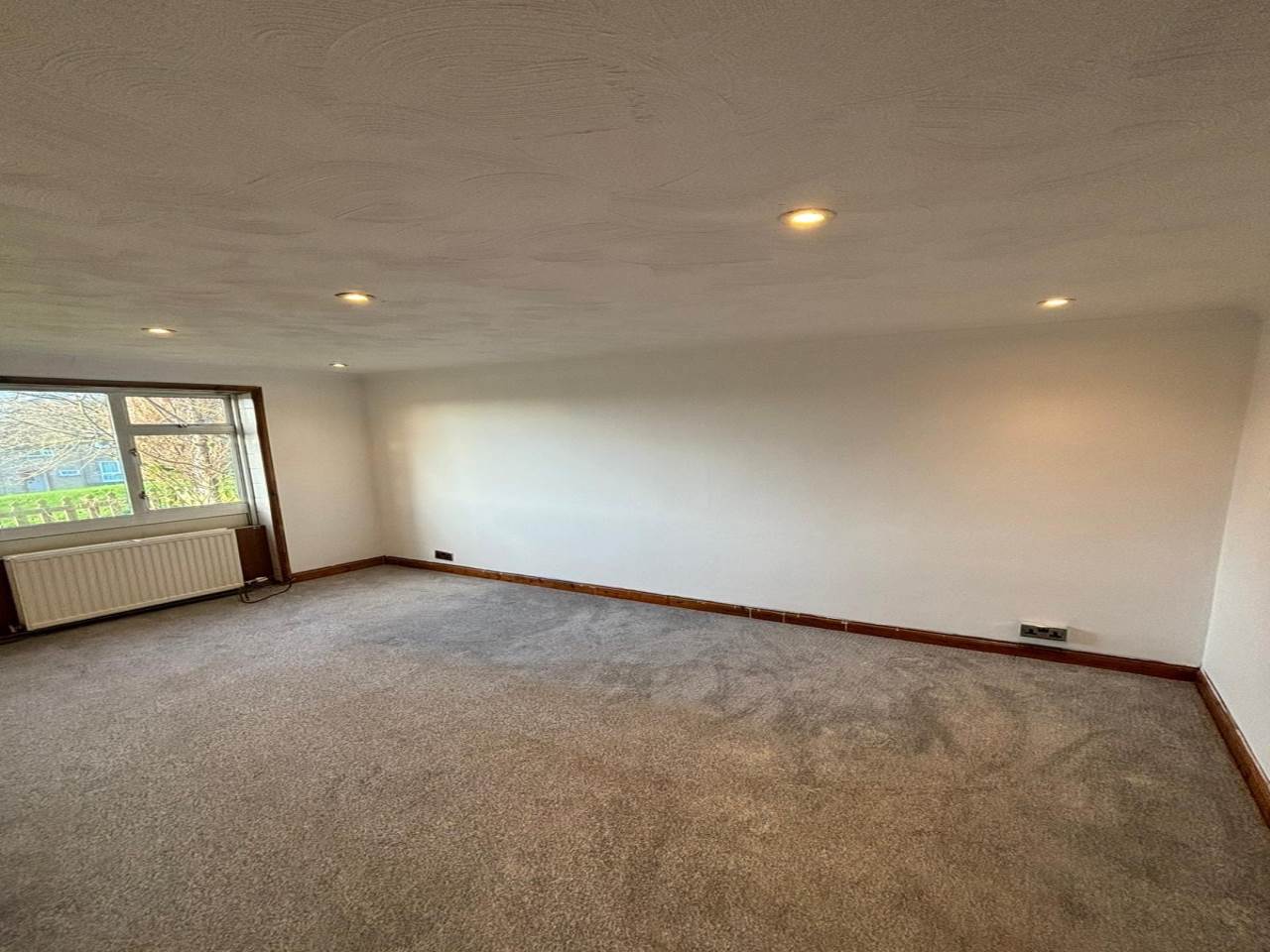 3 bed end of terrace house to rent in Linton Place, Haverhill, CB9  - Property Image 3