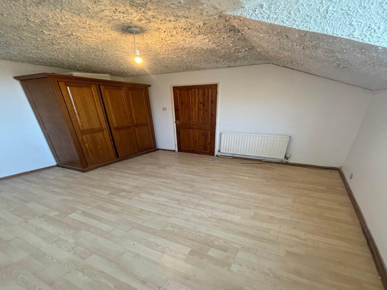 3 bed end of terrace house to rent in Linton Place, Haverhill, CB9  - Property Image 6